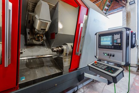 Фрезерный обрабатывающий центр Hamuel HSTM500B6+C